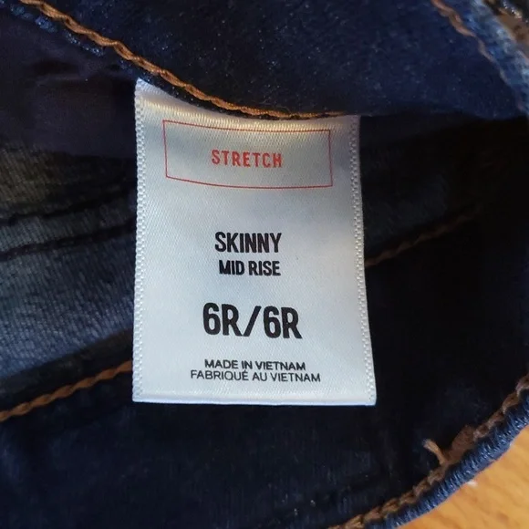 Dark Wash Express Jeans - Picture 3 of 6